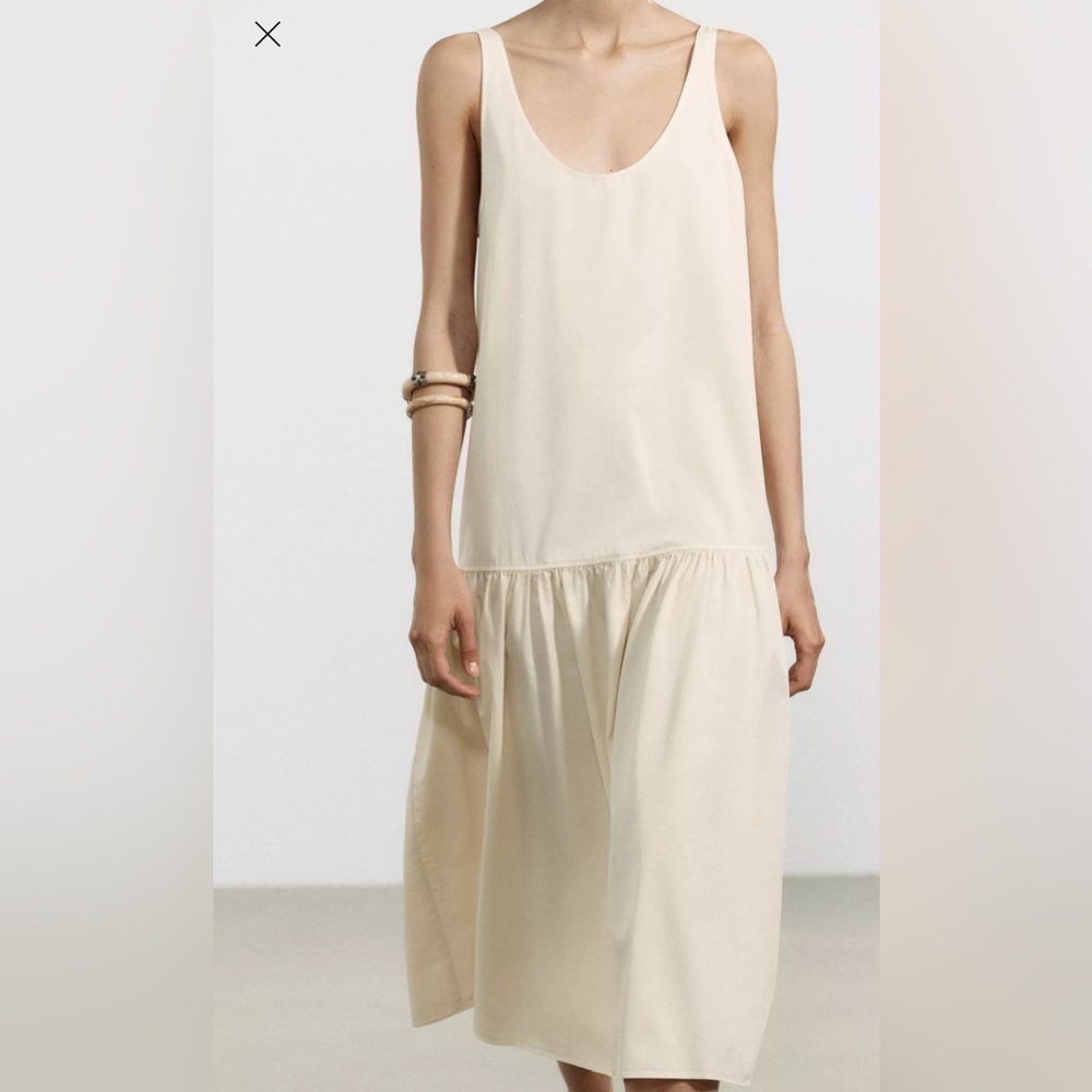 Zara ruched midi dress 🔺 - Picture 2 of 5